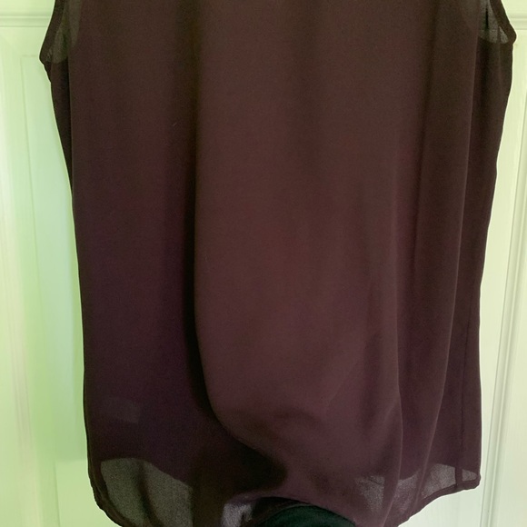Sleeveless women’s blouse - Picture 5 of 5